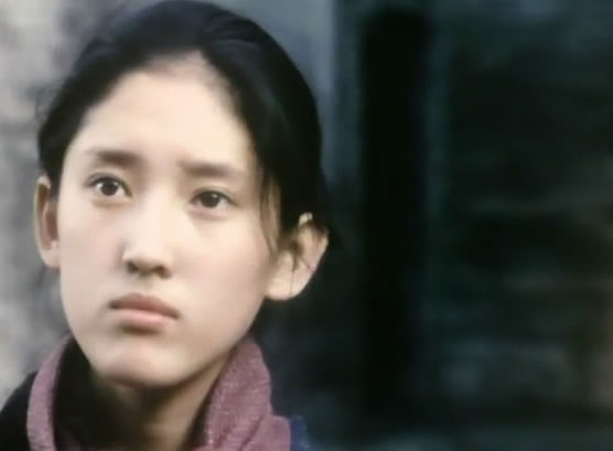 90年小姑娘上班第一个月接到4W定单 90年小姑娘上班第一个月接到4W定单